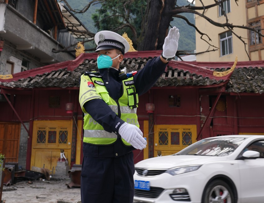 甘孜公安“震時警務”全面啟動。甘孜公安供圖