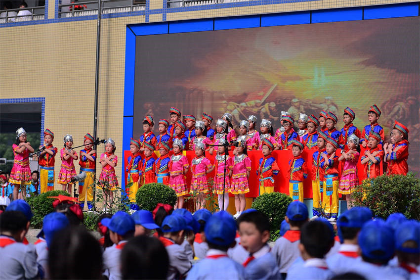 成都市回民小學民族文化活動。成都市民宗局供圖