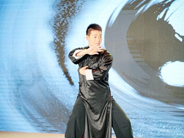 武術(shù)表演。