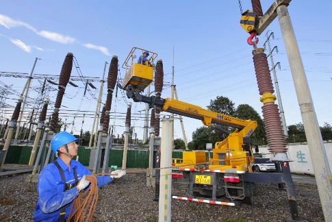 綿陽永興220千伏變電站主變增容工程現場。鄒文、田海供圖