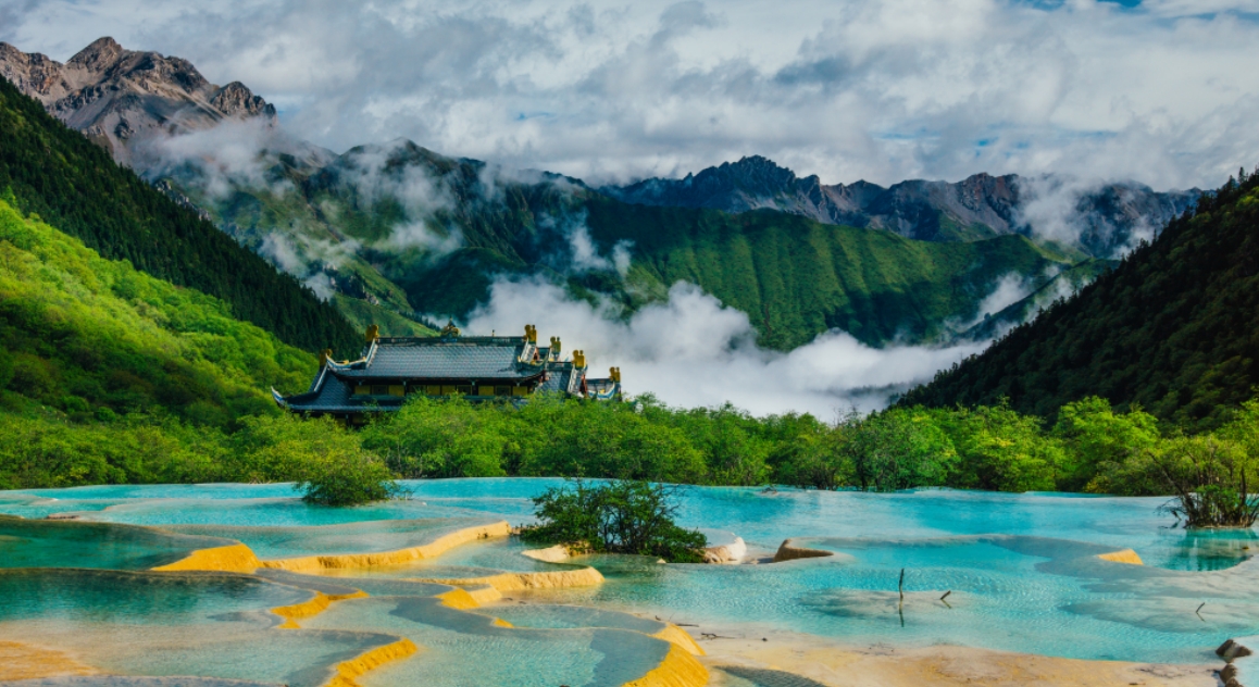 黃龍景區五彩池