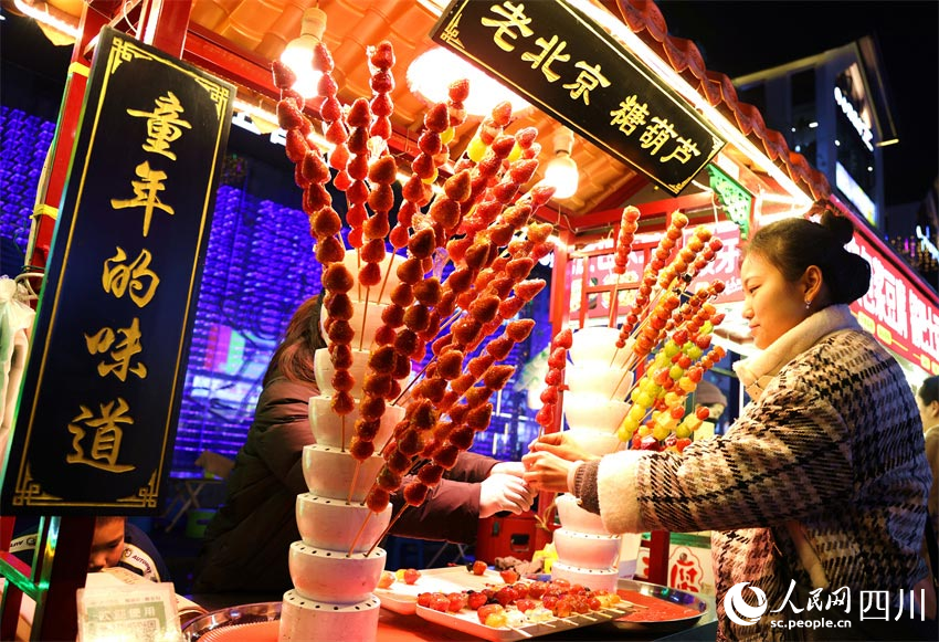 童年的味道，過年的氛圍。潘建勇攝