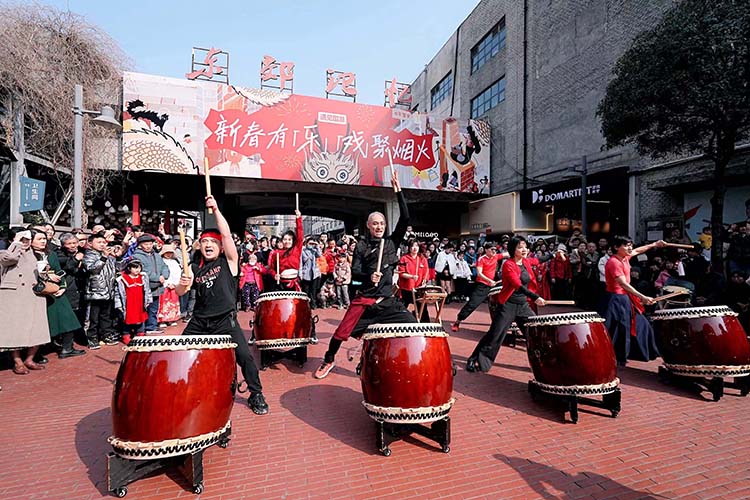 傳統(tǒng)文藝節(jié)目，受到市民游客青睞。成都文旅供圖