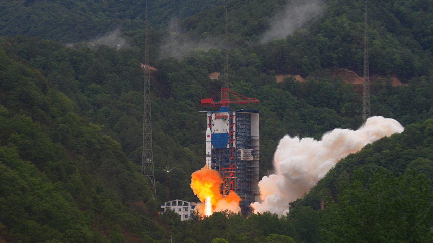 發射現場。西昌衛星發射中心供圖