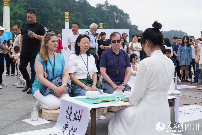 般若茶會展示。人民網 趙祖樂攝