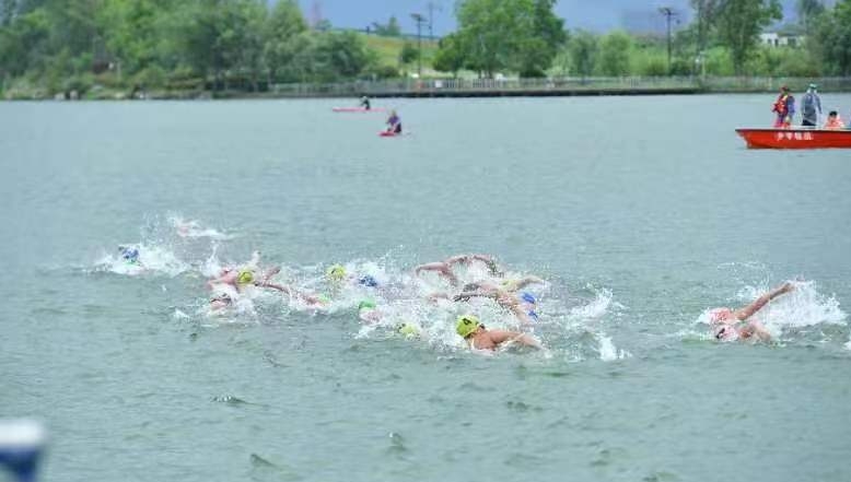 “東錦杯”2024成都·金堂鐵人三項(xiàng)世界杯賽鳴槍開賽