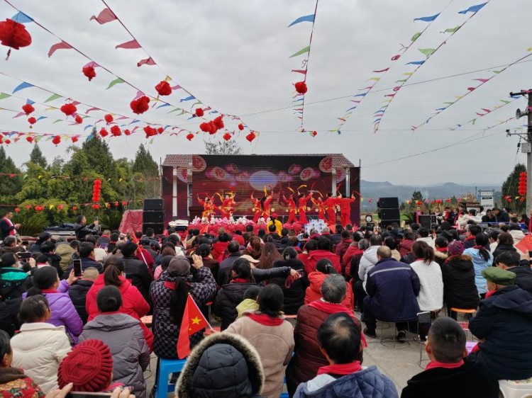 白驛鎮馬桑村“村晚”現場。汪麗萍供圖